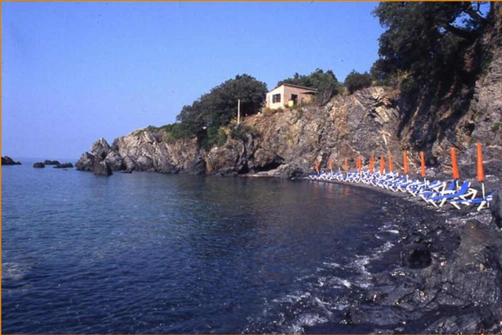 illicini stabilimento balneare e albergo